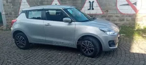 Suzuki Swift 2022 Silver