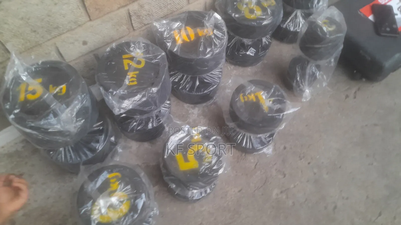 Fitness That Works For You Pick Your Weight And Start Training.