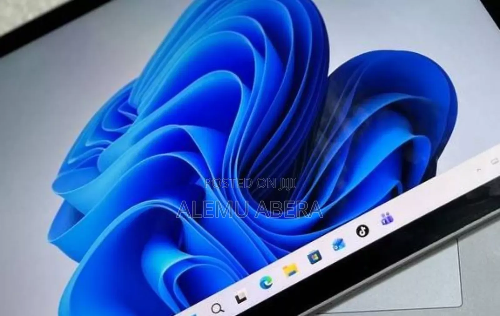 New Laptop Microsoft Surface Book 3 16GB Intel Core I7 SSD 256GB