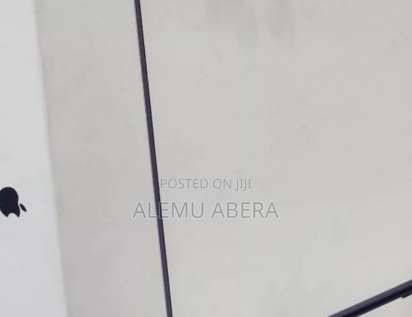 New Laptop Apple MacBook Air 2025 M4 13-Inch 16GB SSD 512GB