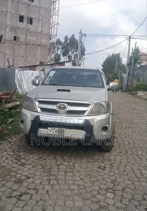 Toyota Hilux 2008 Gold