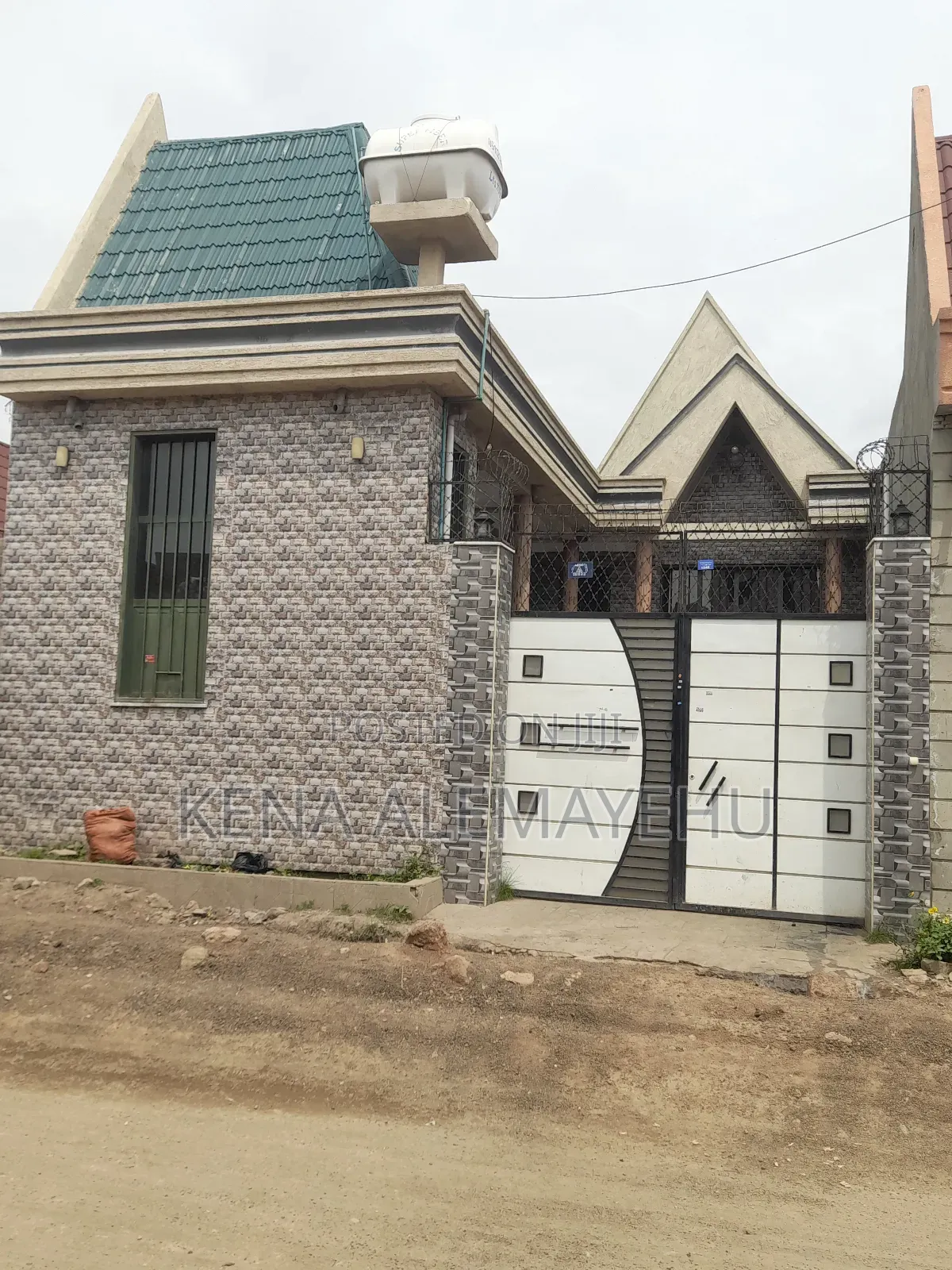 Furnished 4bdrm House in Adama for sale