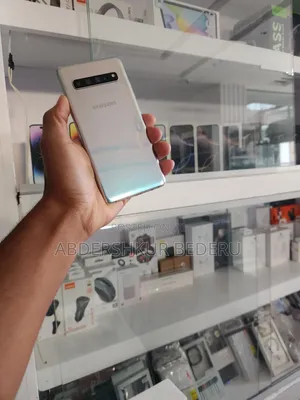 New Samsung Galaxy S10 5G 256 GB