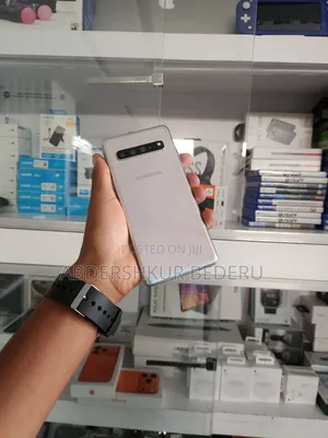 New Samsung Galaxy S10 5G 256 GB