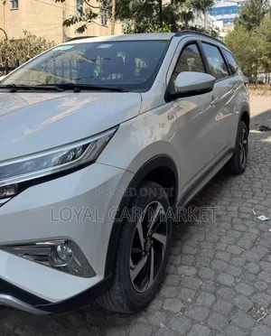 Toyota Rush 2021 White