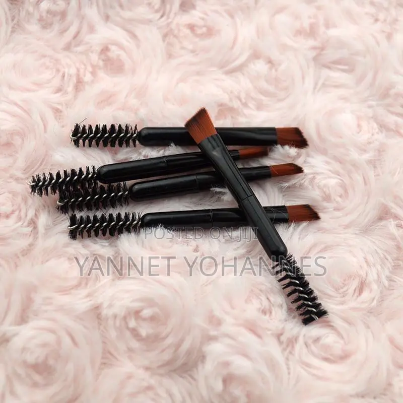 Eyebrow Brush With Spoolie Dual Angled Brow Brush
