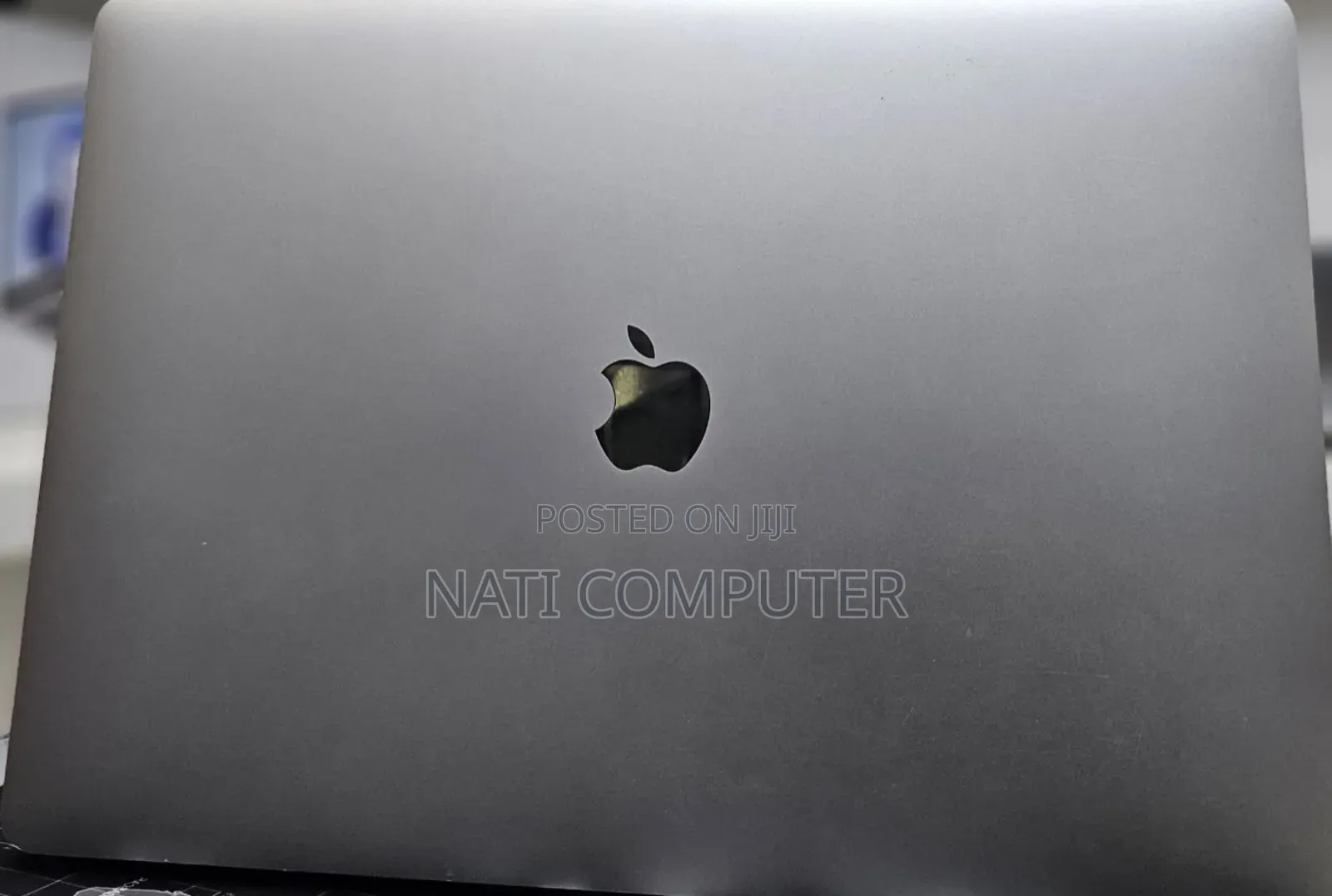 New Laptop Apple MacBook Pro 2019 16GB Intel Core I9 SSD 512GB
