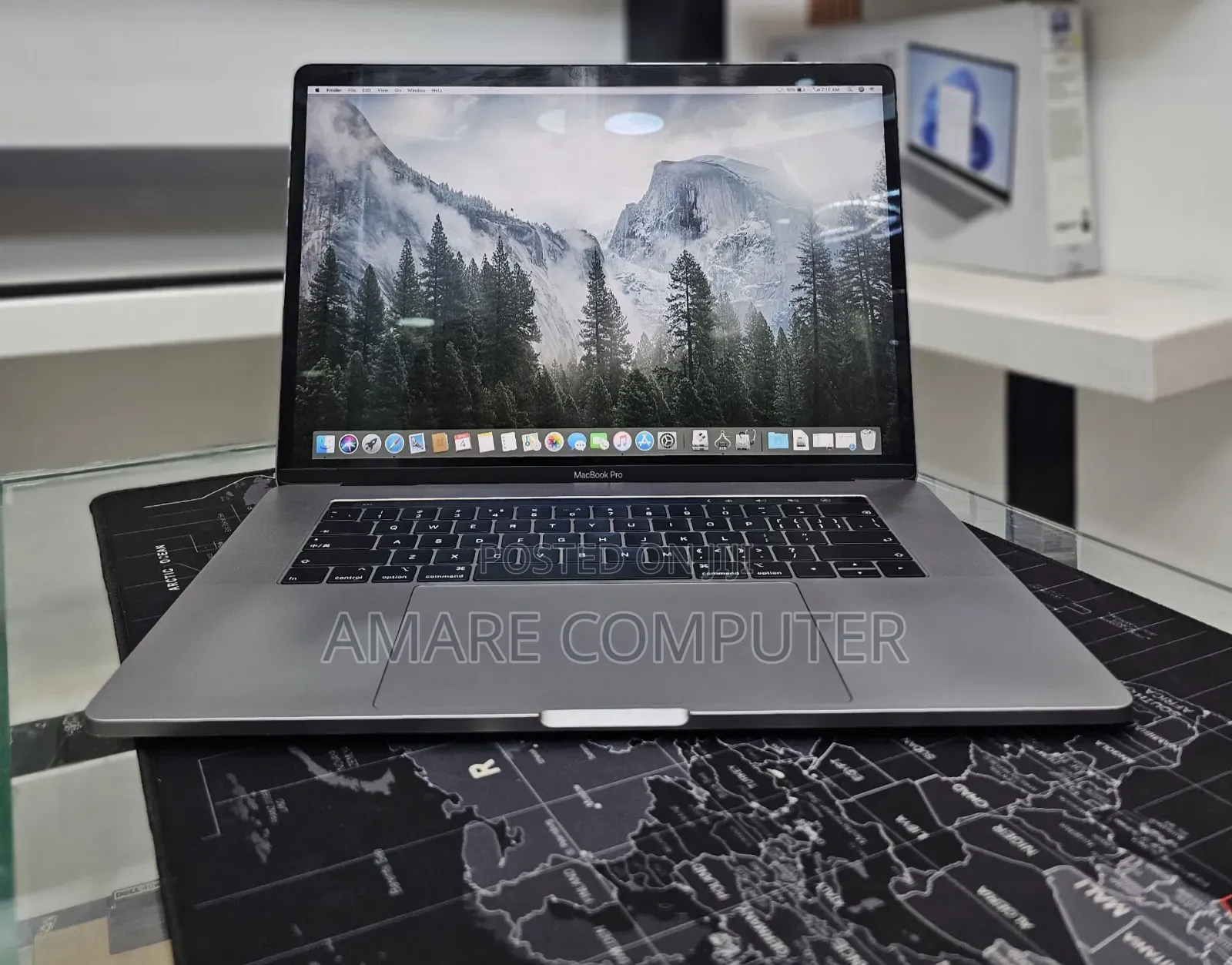 New Laptop Apple MacBook Pro 2019 16GB Intel Core I9 SSD 512GB