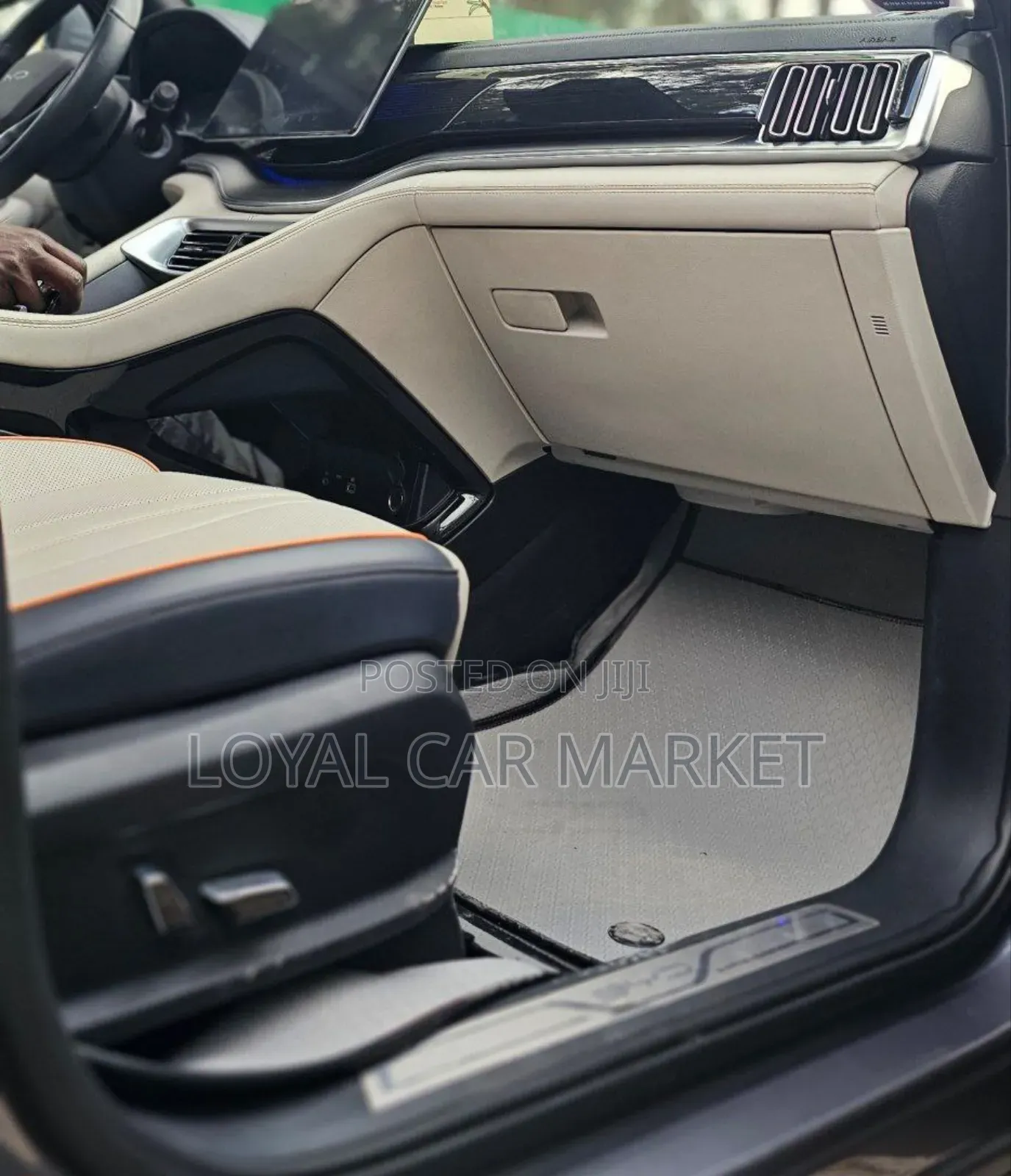 BYD Song Plus 2024 Gray