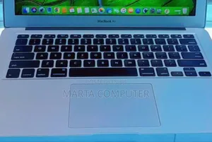 New Laptop Apple MacBook Air 2014 4GB Intel Core I5 SSD 256GB