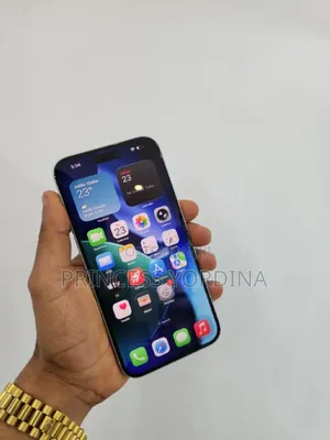 New Apple iPhone 15 Plus 128 GB White