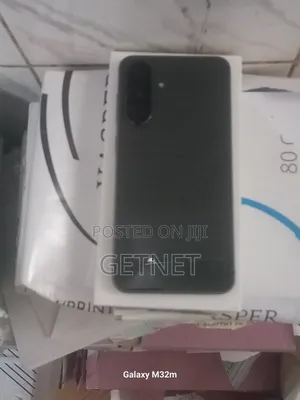 New Samsung Galaxy A56 256 GB Gray