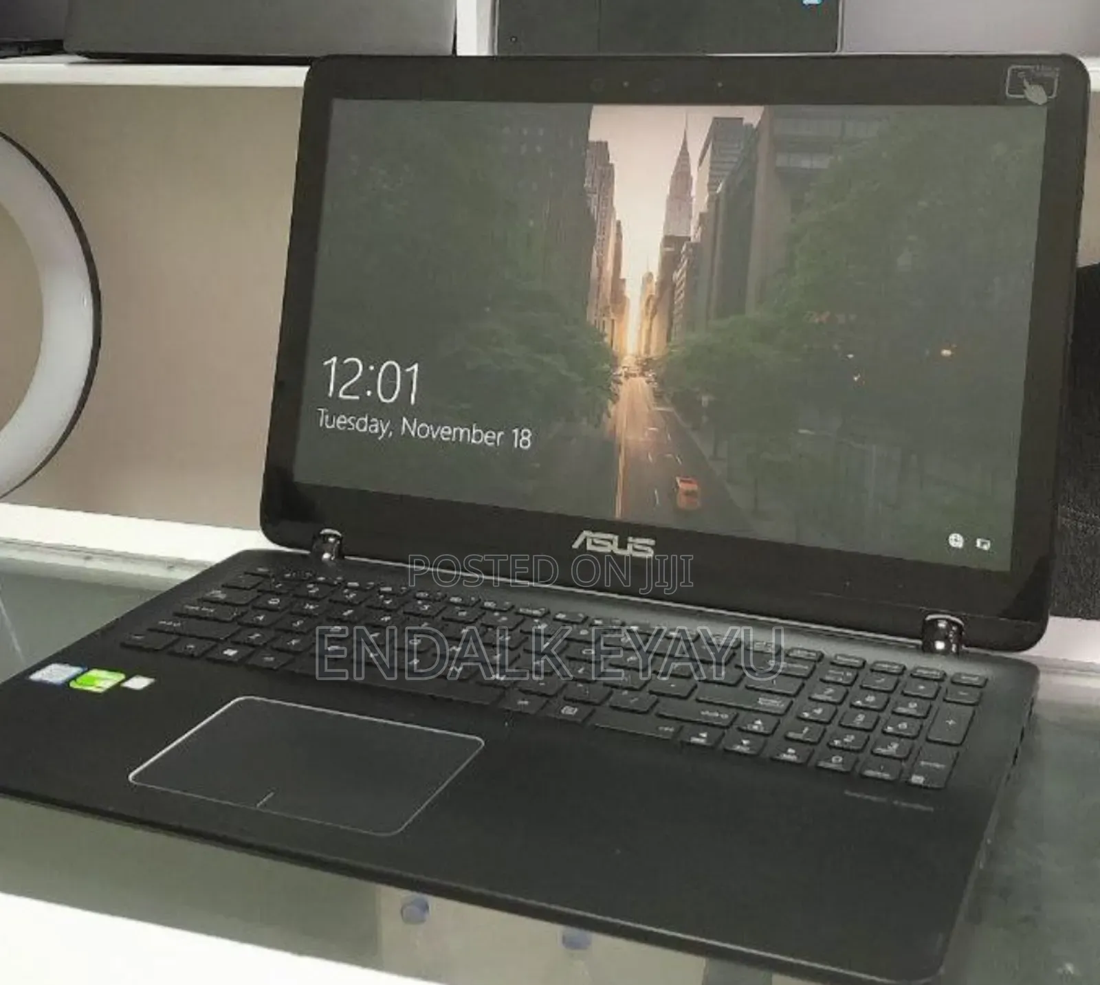 New Laptop Asus 12GB Intel Core I7 SSD 512GB