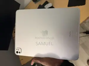 Apple iPad Pro 13 (2025) 256 GB Silver