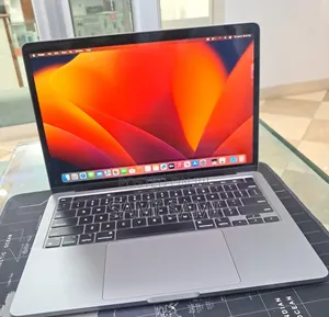 New Laptop Apple MacBook Pro 2022 M2 8GB Apple M2 SSD 256GB