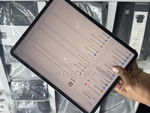 Apple iPad Pro 12.9 (2022) 512 GB Gray