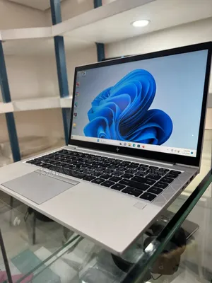 New Laptop HP EliteBook 840 G8 16GB AMD Ryzen 5 SSD 512GB