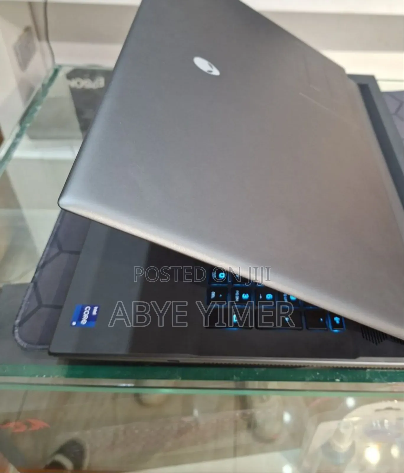 New Laptop Alienware M17x R2 32GB Intel Core I9 SSD 1T