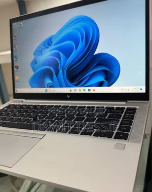 New Laptop HP EliteBook 840 G8 16GB AMD Ryzen 5 SSD 512GB