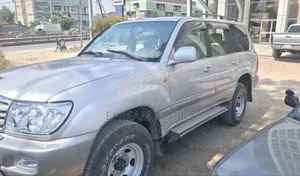 Toyota Land Cruiser 2006 Silver