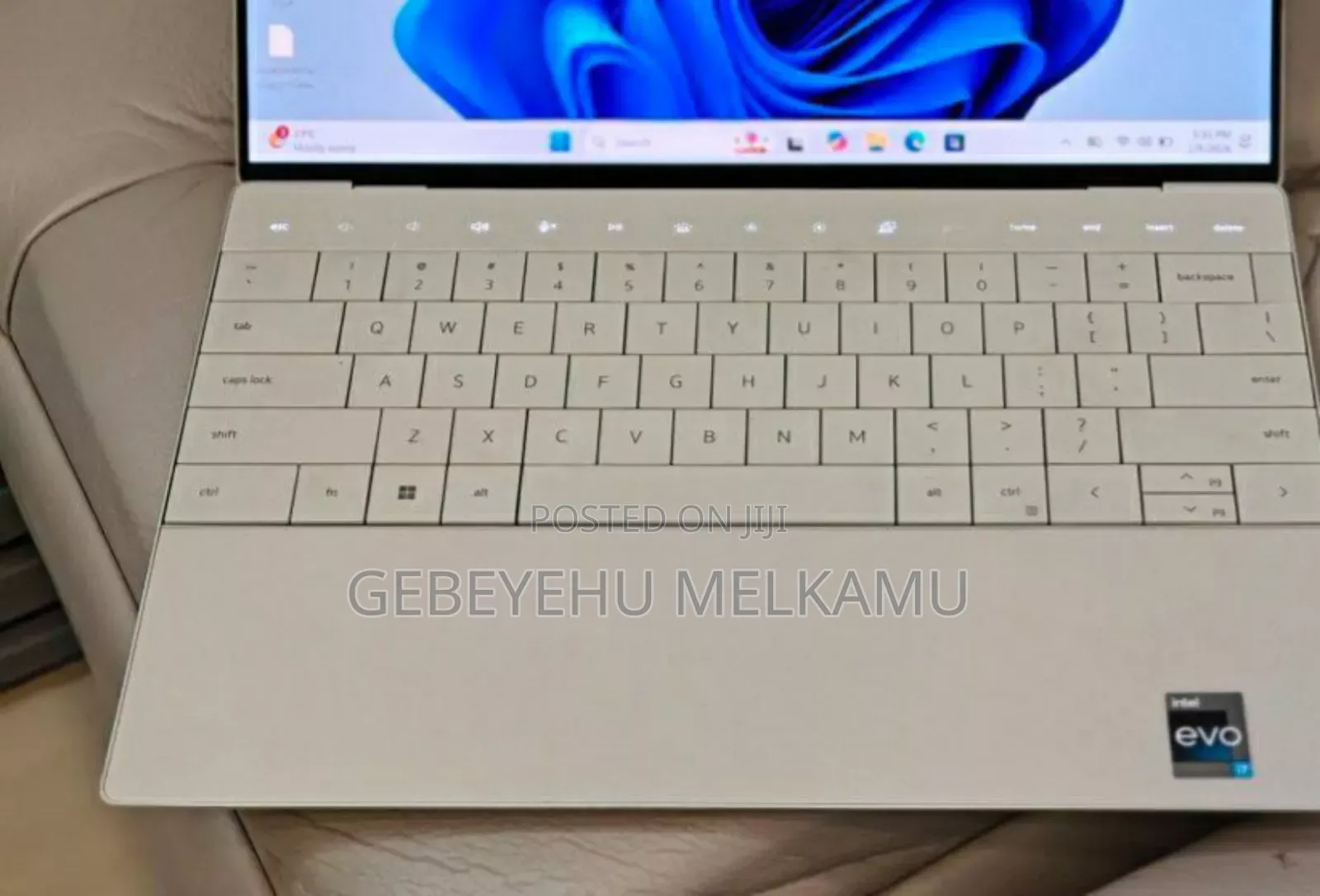 New Laptop Dell XPS 13 9320 32GB Intel Core I7 SSD 512GB