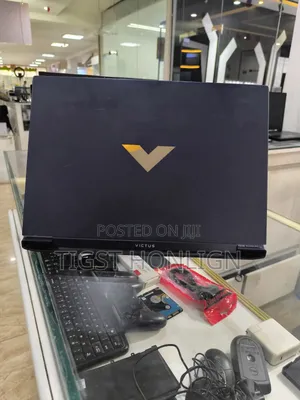 New Laptop HP Victus 15 16GB AMD Ryzen 7 SSD 512GB