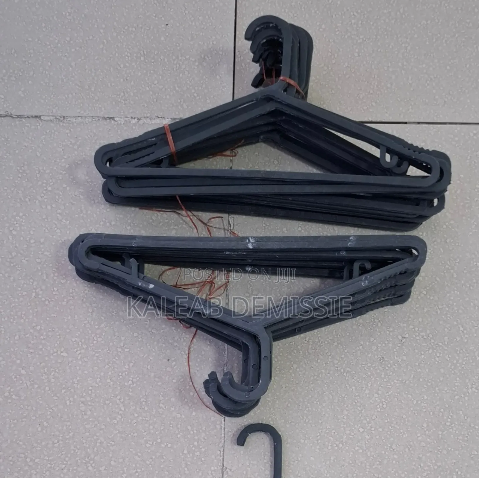 Cloth Hanger የልብስ መስቀያ