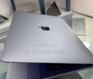 New Laptop Apple MacBook Pro 2017 8GB Intel Core I5 SSD 256GB