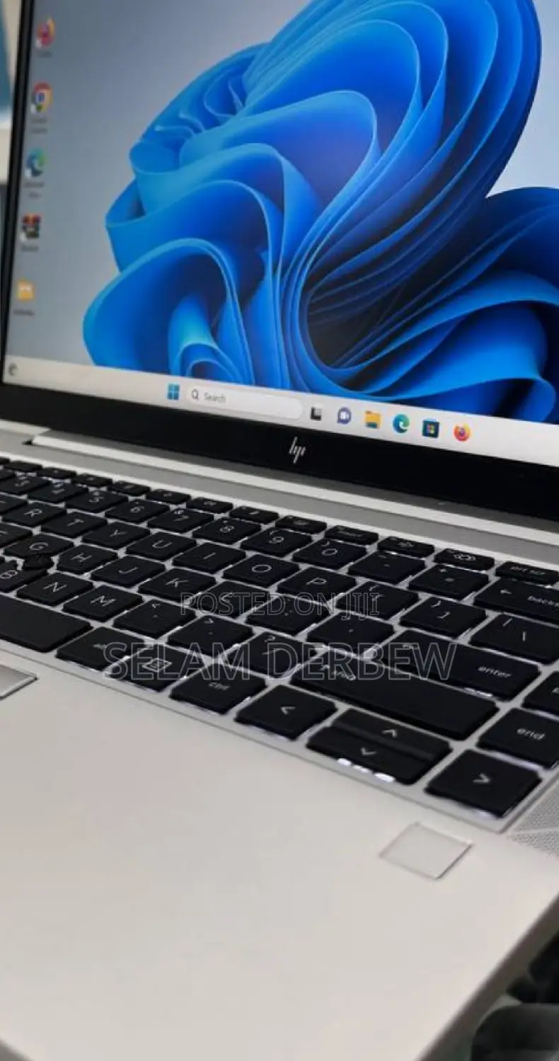 New Laptop HP EliteBook 845 G8 16GB AMD Ryzen 5 SSD 512GB