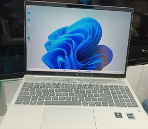 New Laptop HP 16GB Intel Core I7 SSD 1T