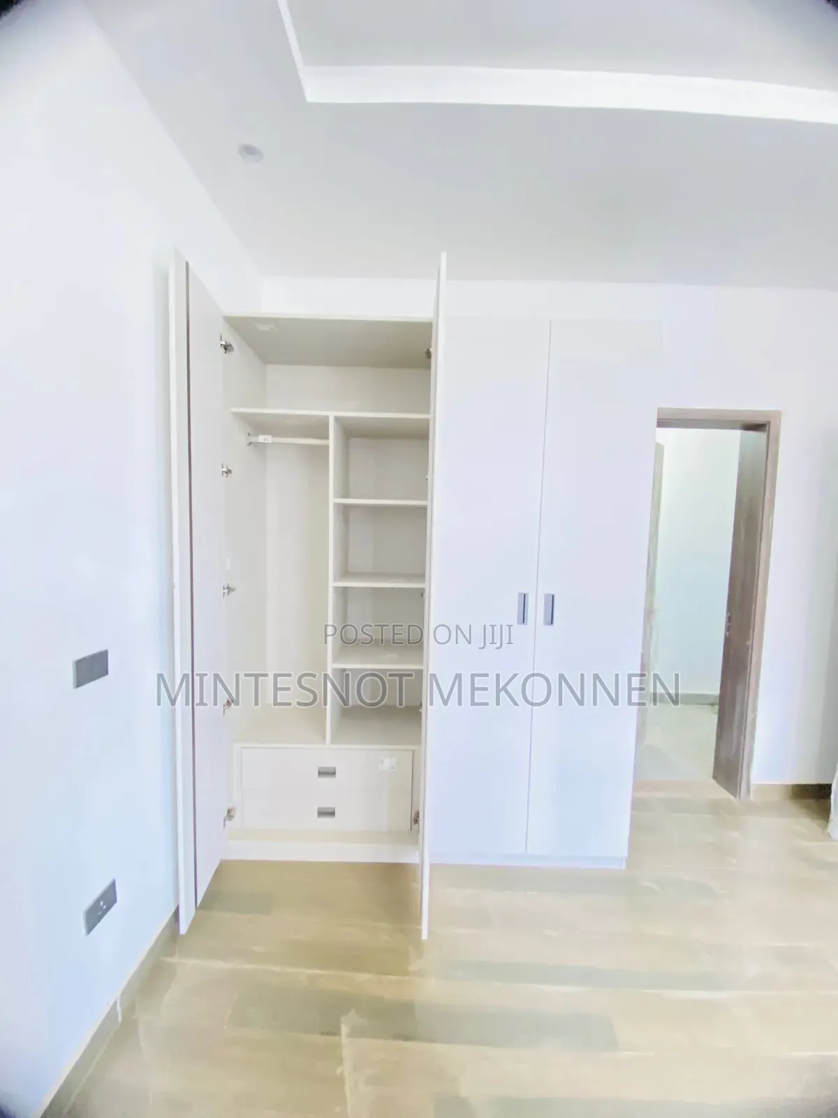 Furnished 3bdrm Apartment in ስሩ ፌዝ ፕሮፐርቲስ, Bole for sale