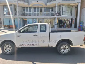 Toyota Hilux 2008 White