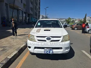Toyota Hilux 2008 White