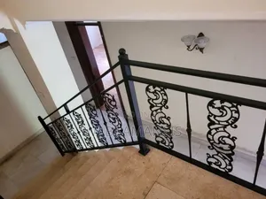 5bdrm House in Dukam, East Shewa for sale