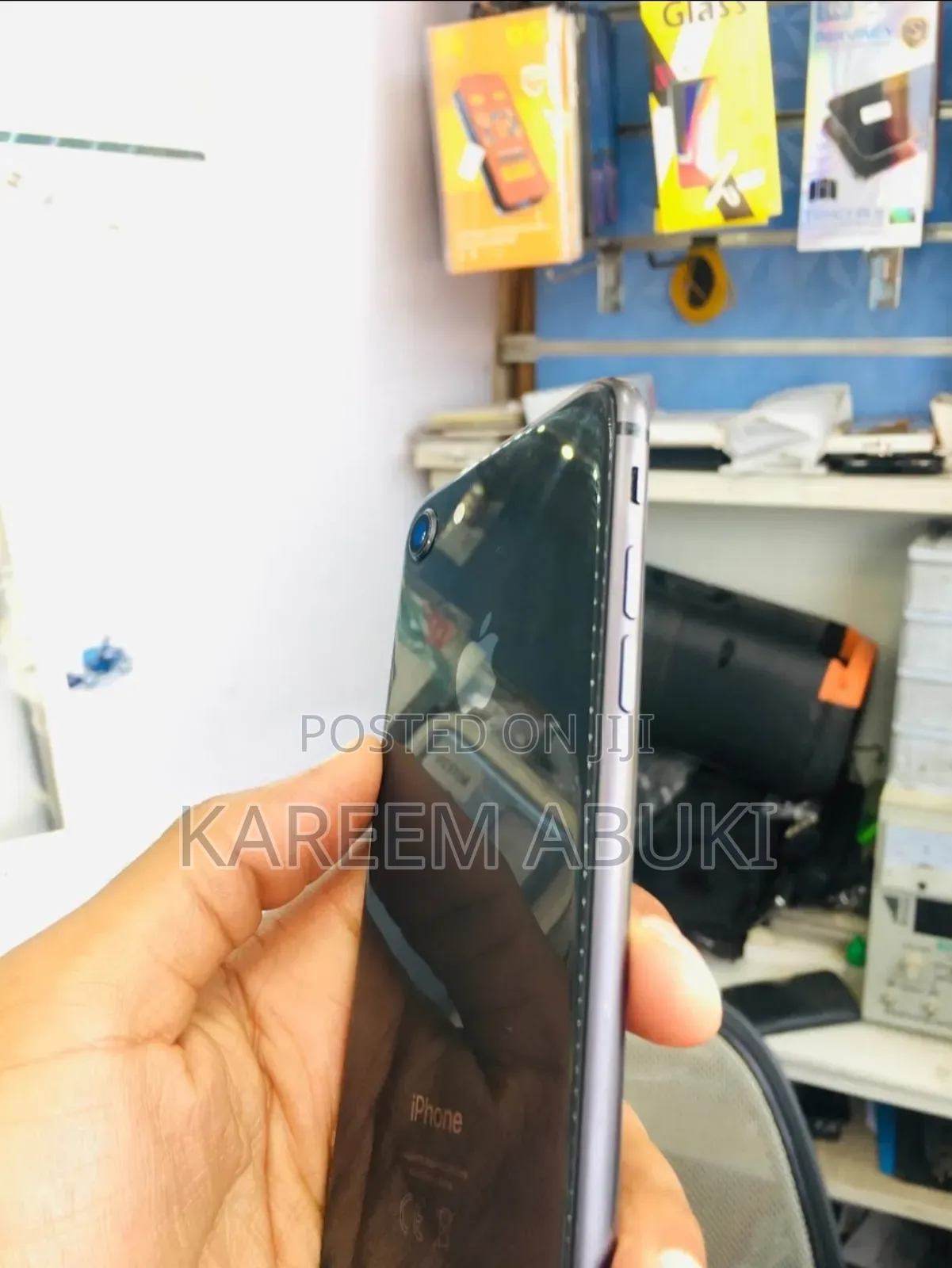 New Apple iPhone 8 64 GB Black