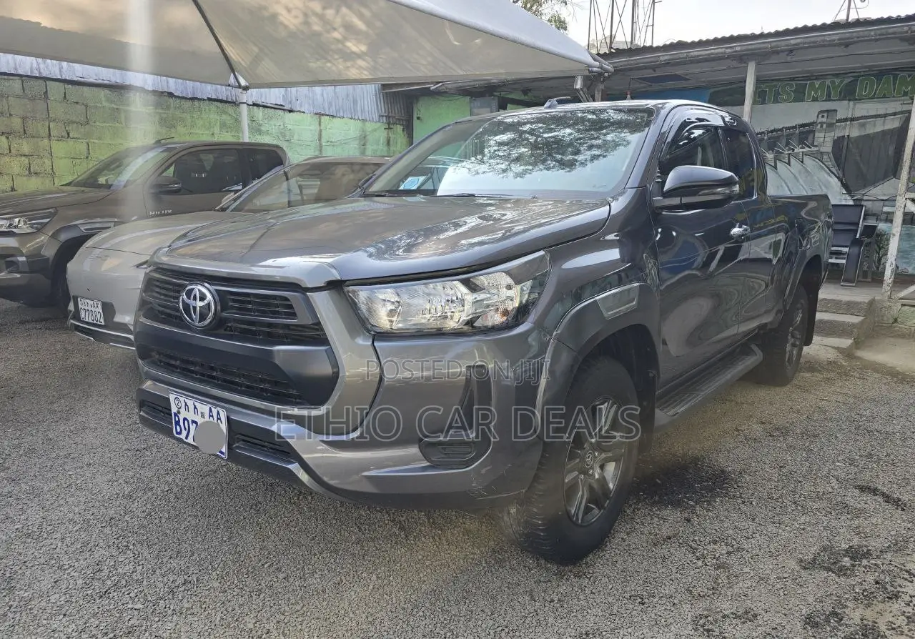 Toyota Hilux Revo Smart Cab Deisel 2.8 AWD 2021 Matt Black
