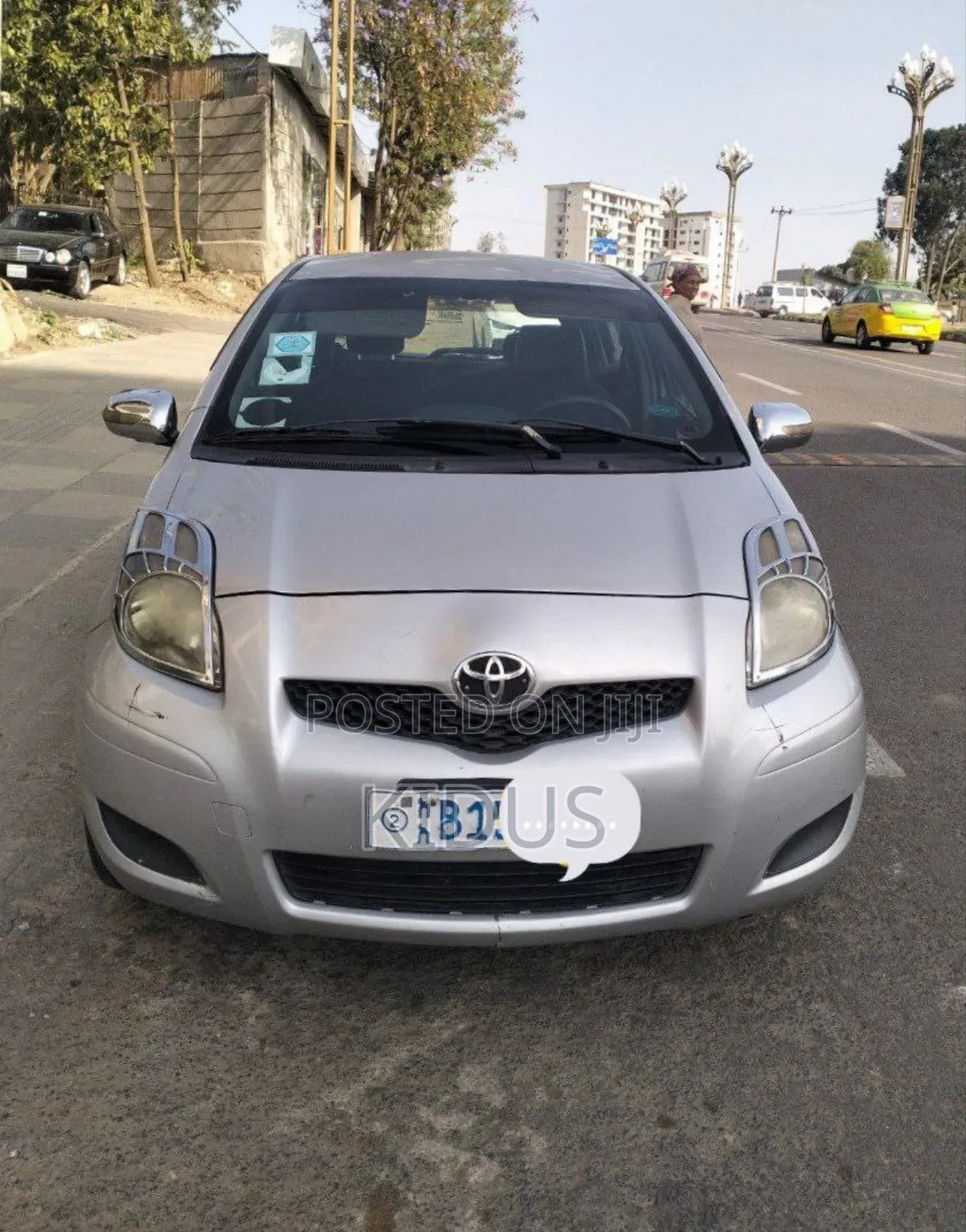 Toyota Yaris 2010 Silver