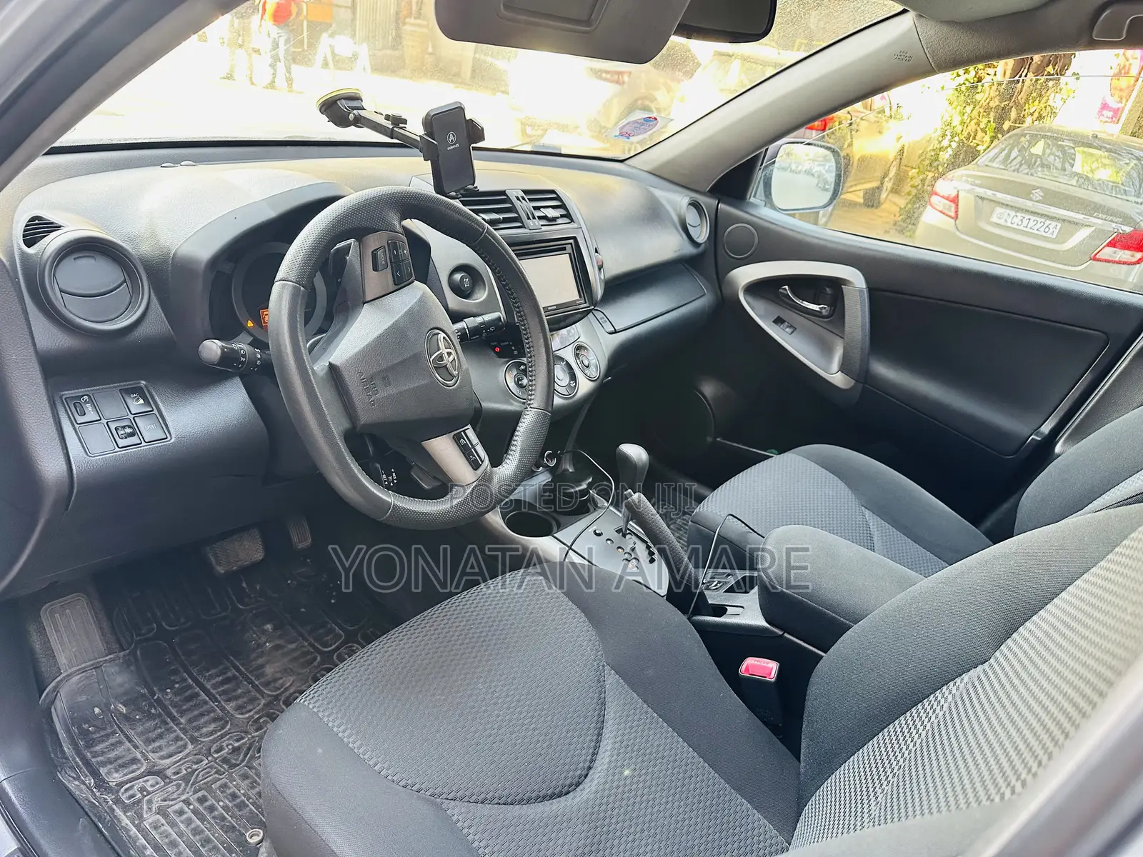 Toyota RAV4 2011 Silver