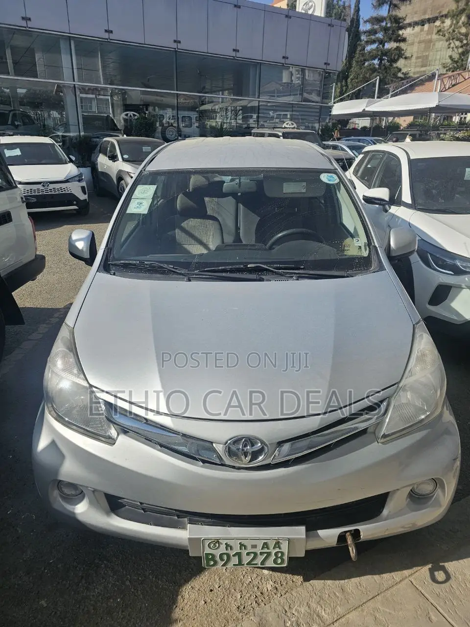 Toyota Avanza 2012 Silver