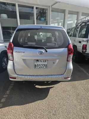 Toyota Avanza 2012 Silver