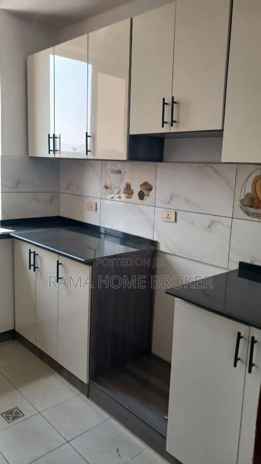 Furnished 2bdrm Condo in 40/60 ዘመናዊ ኮንዶሚኒየም, Yeka for sale