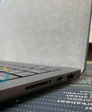 New Apple MacBook Pro 2023 M3 Max 14-Inch 64GB Apple M3 Max SSD 1T