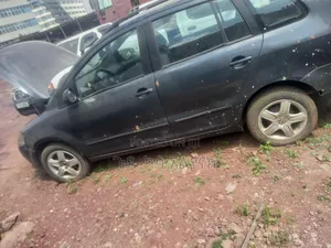 Volkswagen Suran 2008 Gray