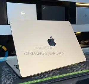 New Laptop Apple MacBook Air 2024 M3 13-Inch 8GB Apple M3 SSD 256GB