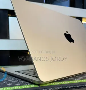 New Laptop Apple MacBook Air 2024 M3 13-Inch 8GB Apple M3 SSD 256GB