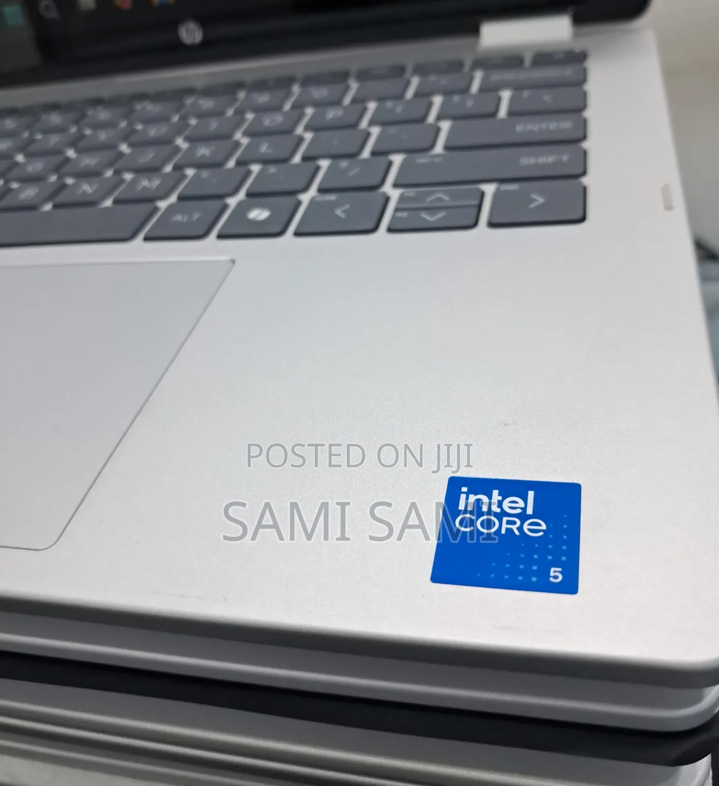 New Laptop HP OmniBook 5 Flip 8GB Intel Core 5 SSD 512GB