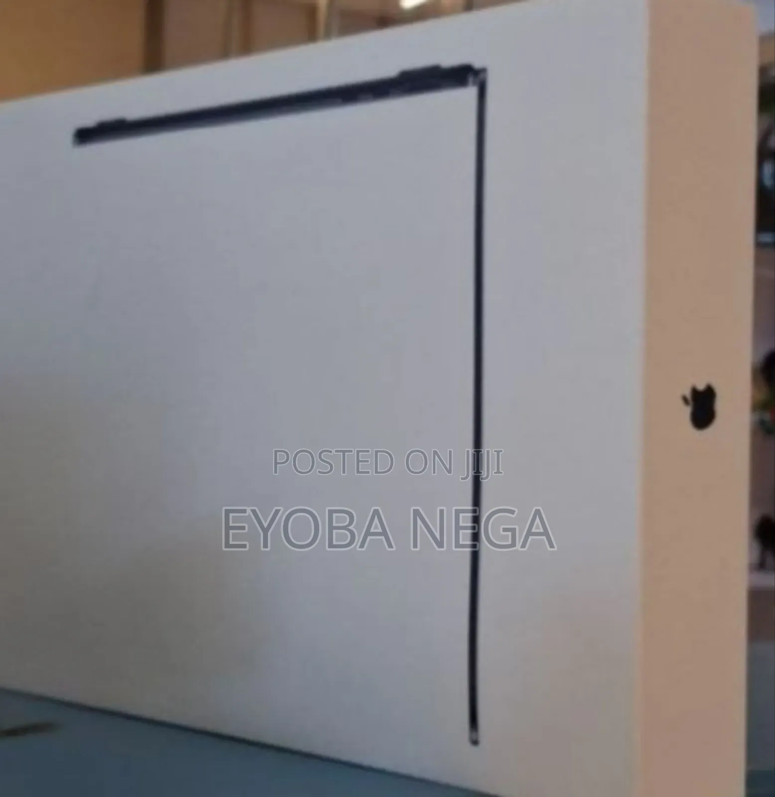 New Laptop Apple MacBook Air 2025 M4 13-Inch 16GB Apple M4 SSD 512GB