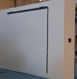 New Laptop Apple MacBook Air 2025 M4 13-Inch 16GB Apple M4 SSD 512GB