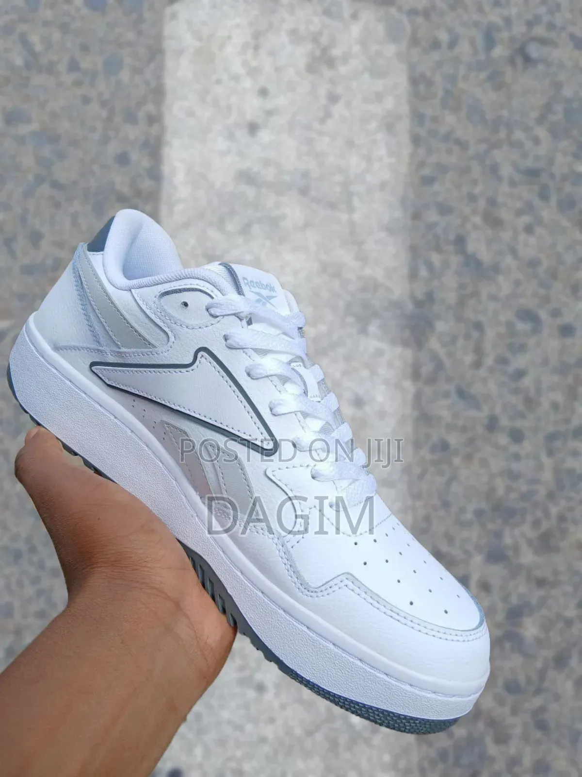 Original Reebok Sneaker – Clean Fresh