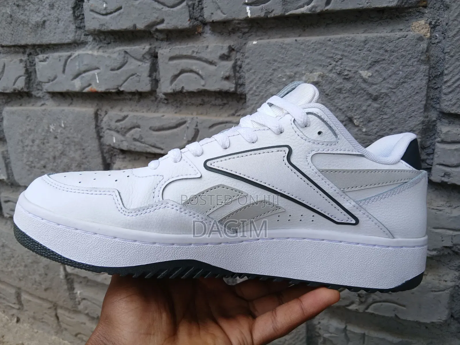 Original Reebok Sneaker – Clean Fresh